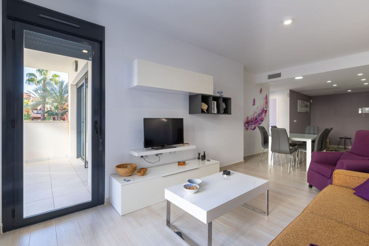 Se vende Apartamento Planta Baja de 2 dormitorios en Costa Blanca, Alicante, España