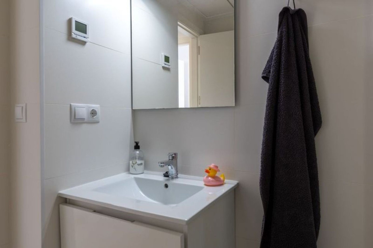 Se vende Apartamento Planta Baja de 2 dormitorios en Costa Blanca, Alicante, España
