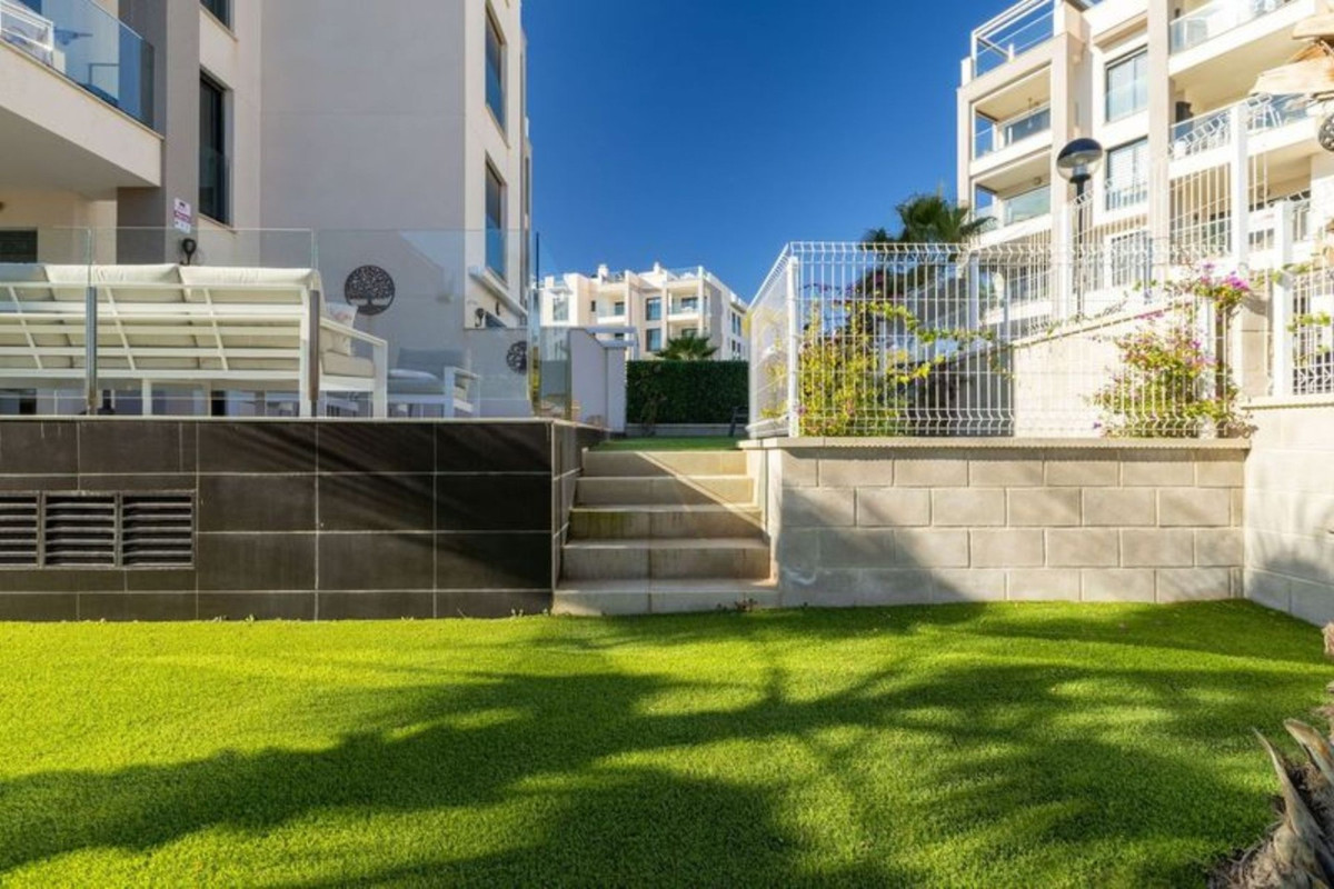 Se vende Apartamento Planta Baja de 2 dormitorios en Costa Blanca, Alicante, España