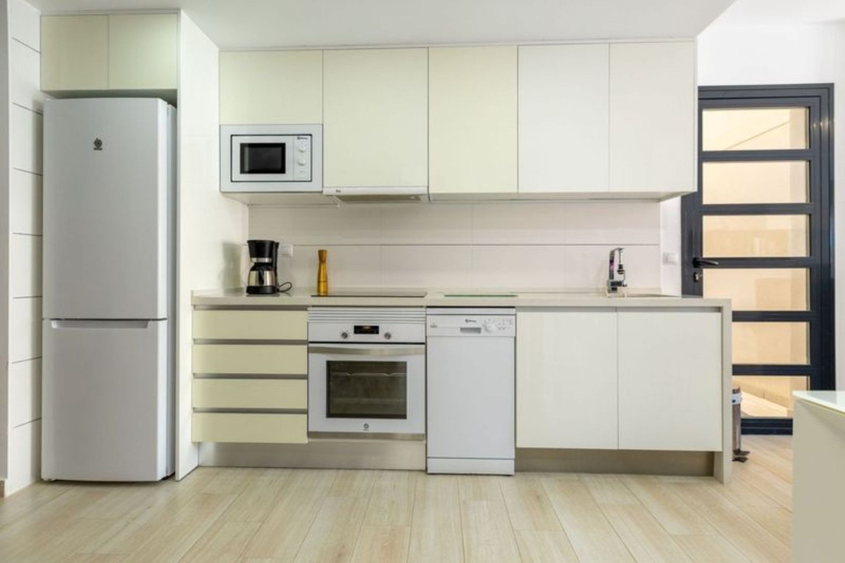 Se vende Apartamento Planta Baja de 2 dormitorios en Costa Blanca, Alicante, España