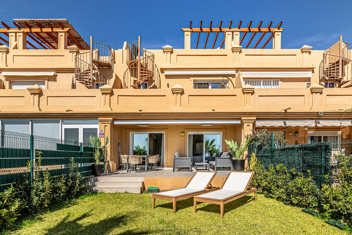 3 Bed Townhouse for sale in Estepona Costa Del Sol, Málaga, Spain