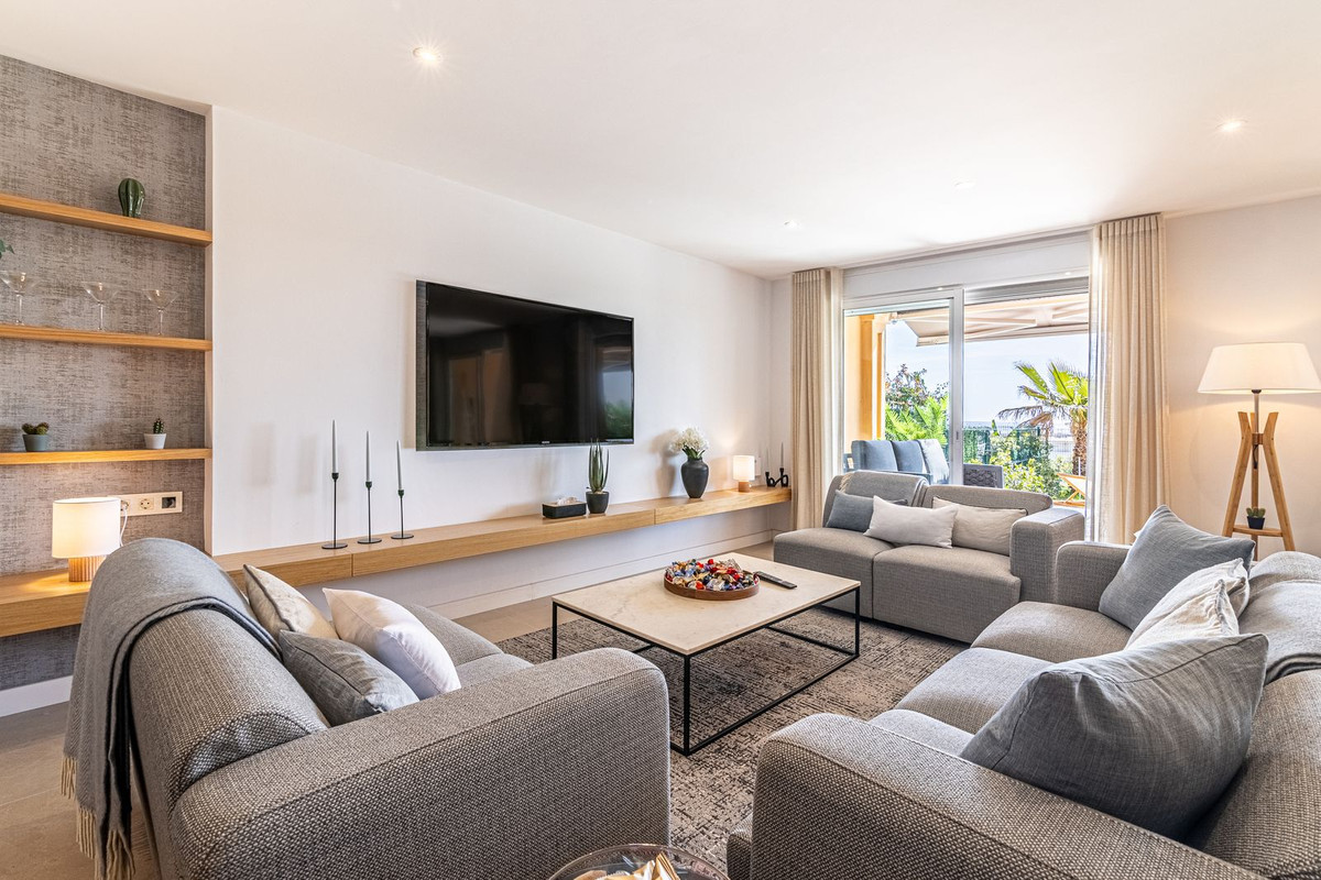 3 Bed Townhouse for sale in Estepona Costa Del Sol, Málaga, Spain