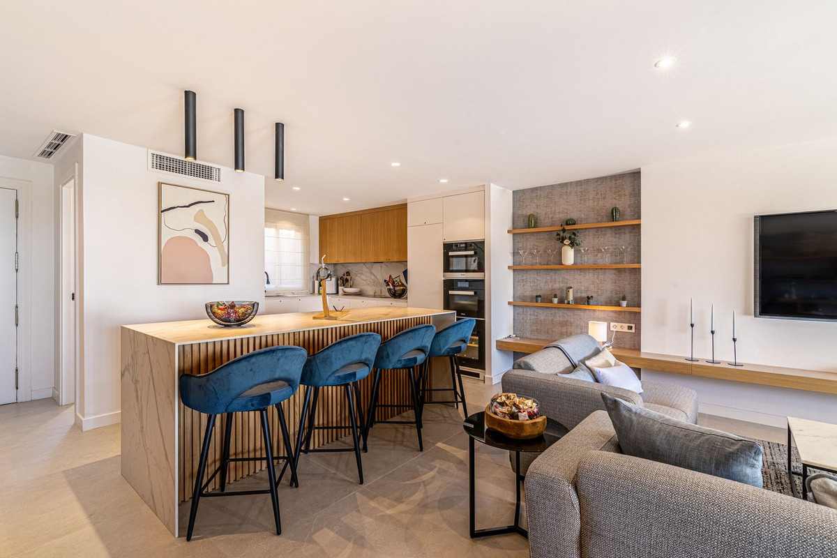 3 Bed Townhouse for sale in Estepona Costa Del Sol, Málaga, Spain
