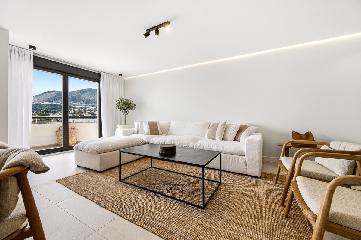 3 Bed Apartment for sale in Torrequebrada Costa Del Sol, Málaga, Spain