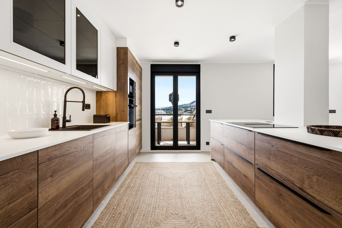 3 Bed Apartment for sale in Torrequebrada Costa Del Sol, Málaga, Spain