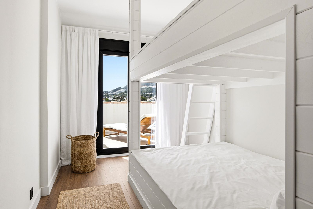 3 Bed Apartment for sale in Torrequebrada Costa Del Sol, Málaga, Spain