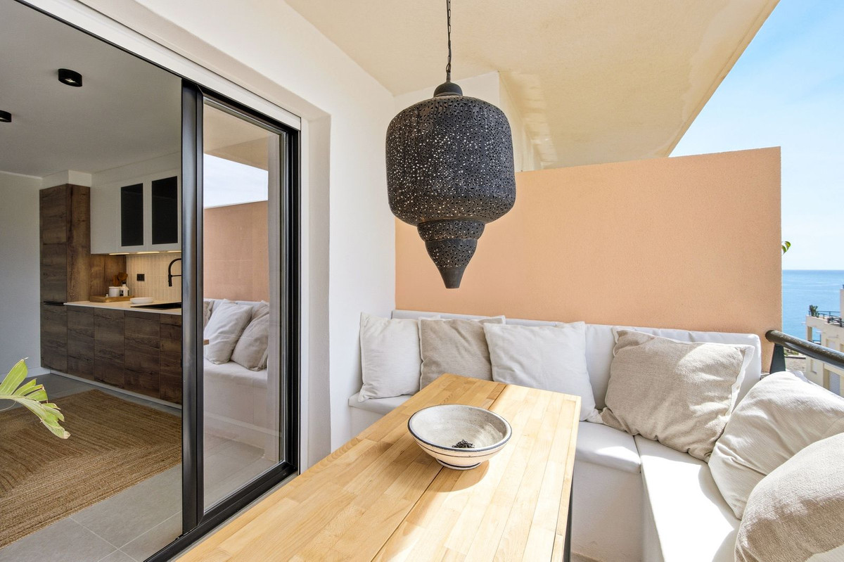 3 Bed Apartment for sale in Torrequebrada Costa Del Sol, Málaga, Spain