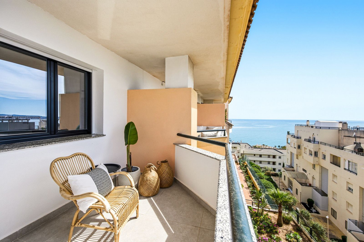 3 Bed Apartment for sale in Torrequebrada Costa Del Sol, Málaga, Spain