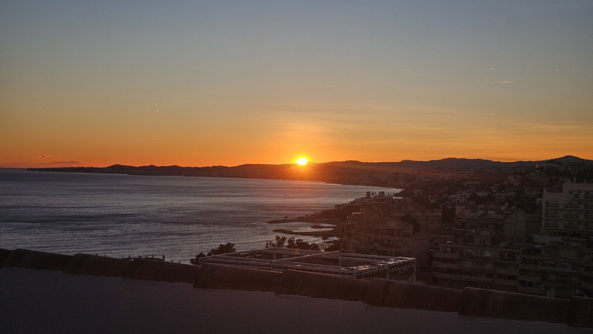 3 Bed Apartment for sale in Torrequebrada Costa Del Sol, Málaga, Spain