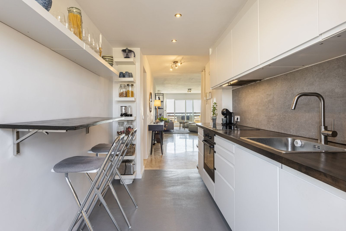 Se vende Apartamento en Planta Última de 2 dormitorios en Costa Del Sol, Málaga, España