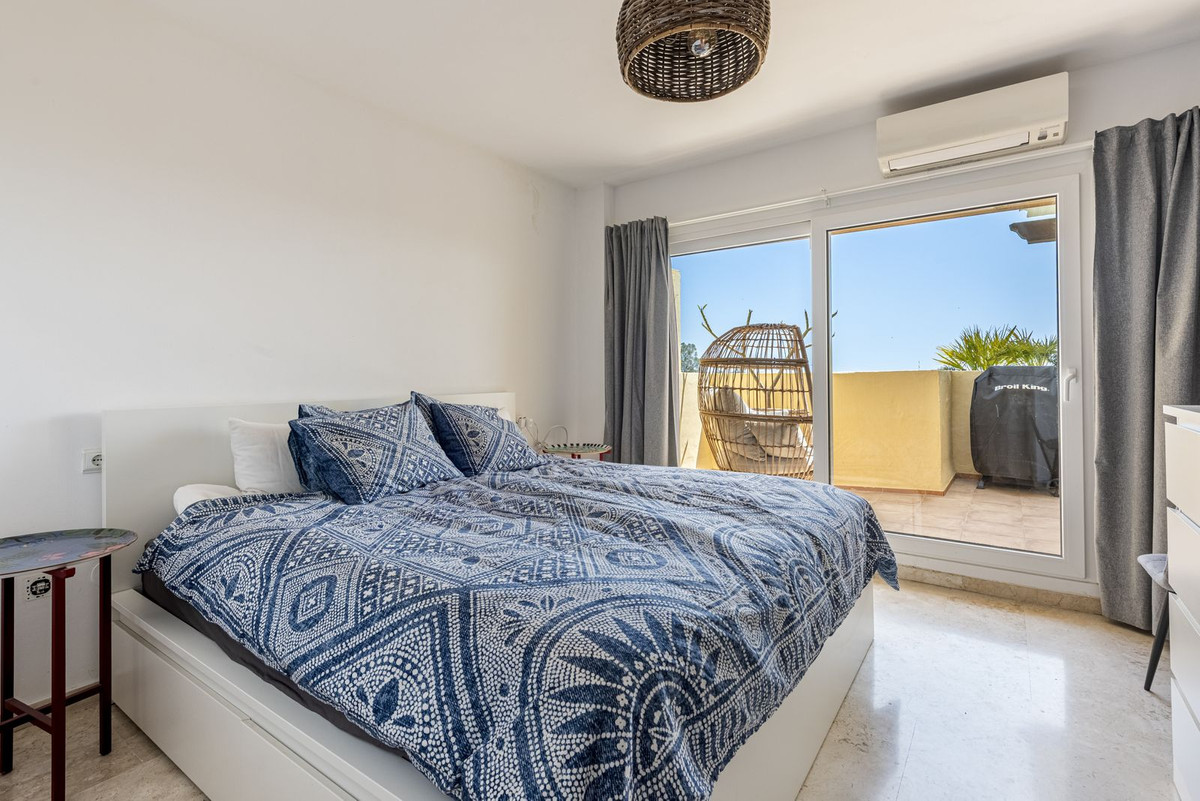 Se vende Apartamento en Planta Última de 2 dormitorios en Costa Del Sol, Málaga, España