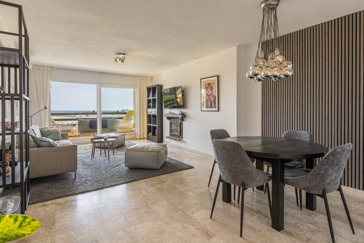 Se vende Apartamento en Planta Última de 2 dormitorios en Costa Del Sol, Málaga, España