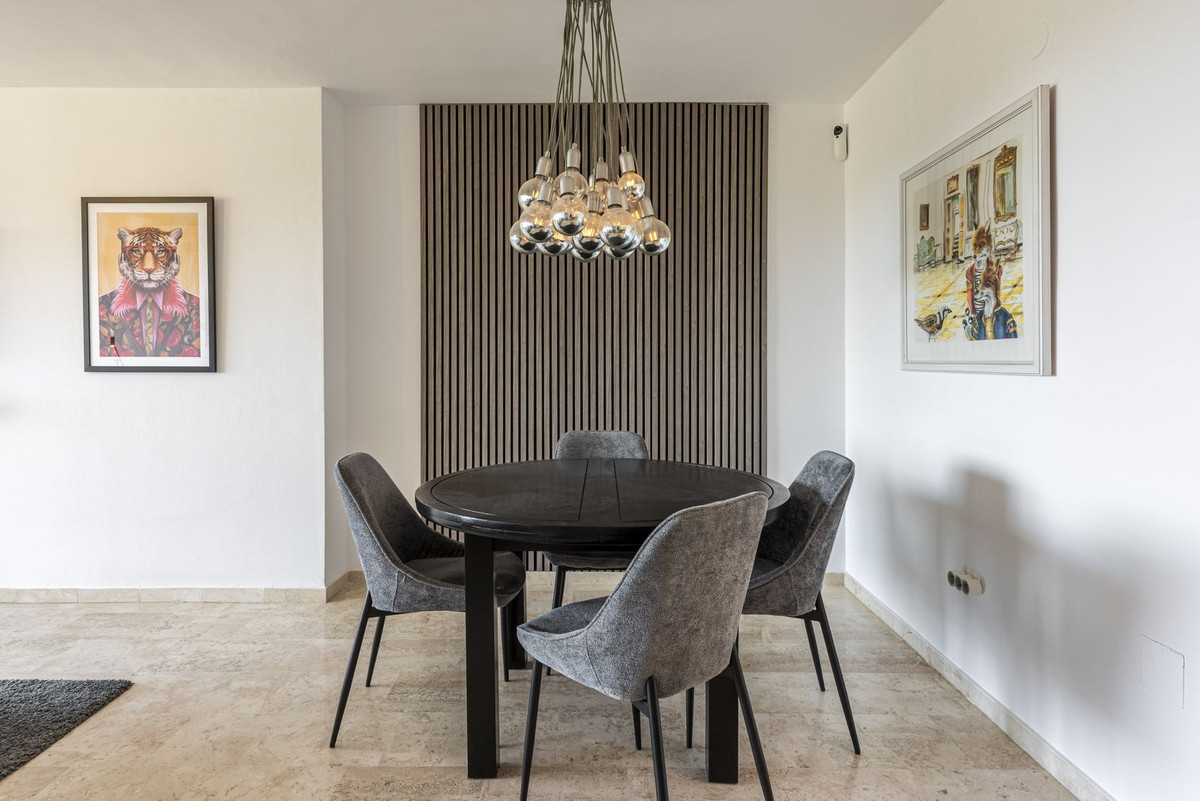 Se vende Apartamento en Planta Última de 2 dormitorios en Costa Del Sol, Málaga, España