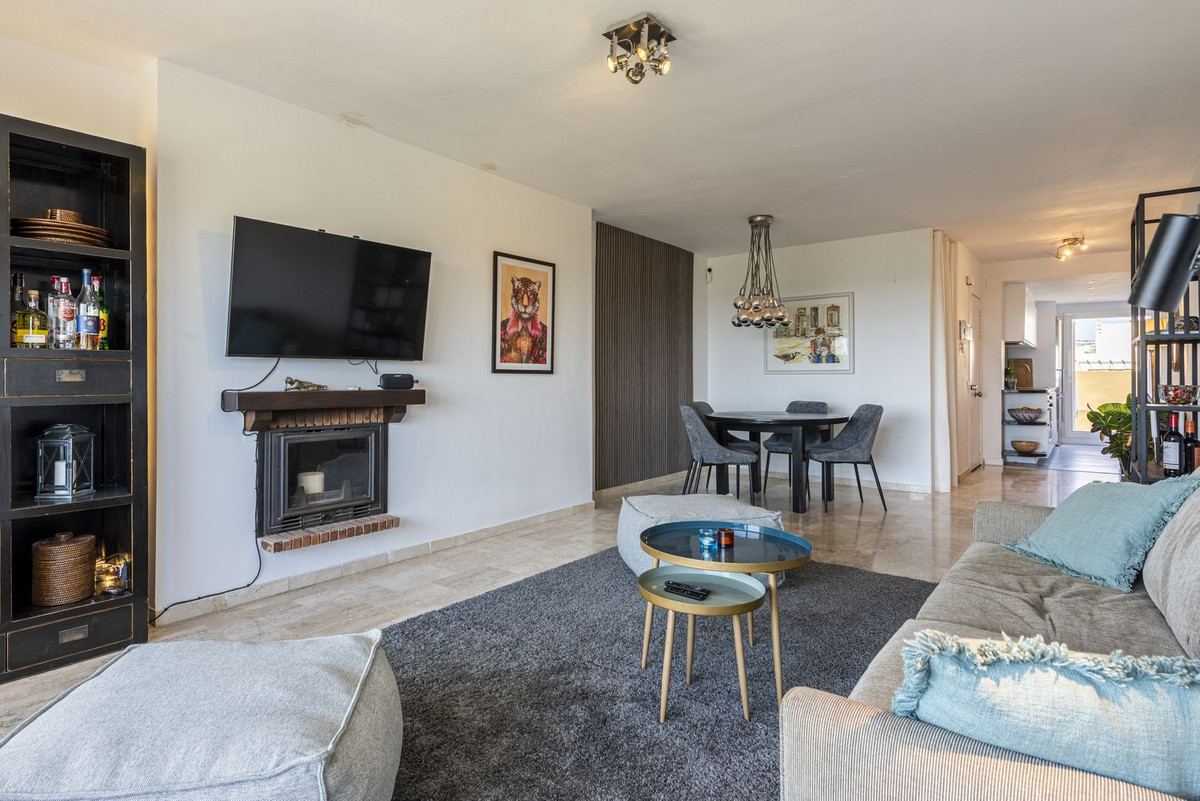Se vende Apartamento en Planta Última de 2 dormitorios en Costa Del Sol, Málaga, España