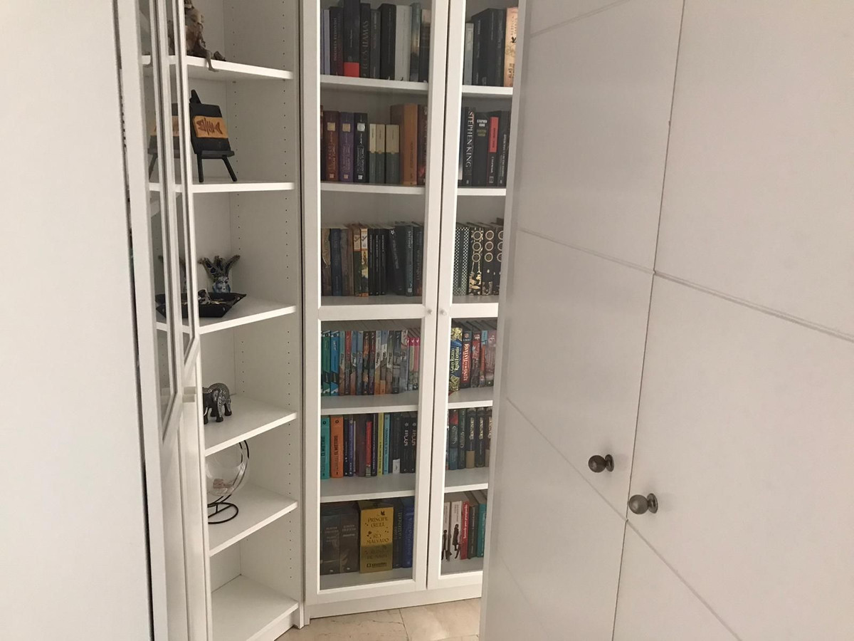 Se vende Apartamento Planta Media de 3 dormitorios en Costa Del Sol, Málaga, España