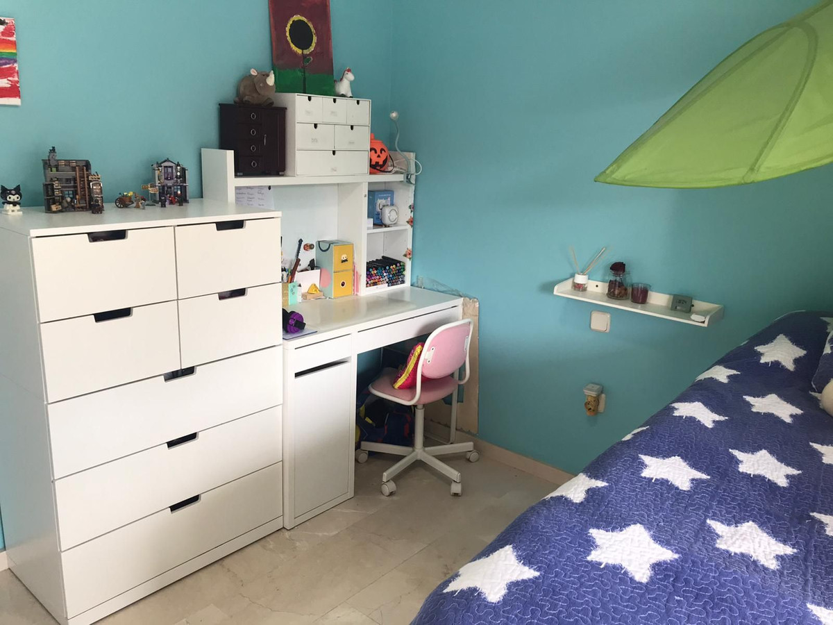 Se vende Apartamento Planta Media de 3 dormitorios en Costa Del Sol, Málaga, España