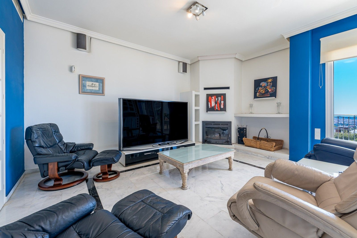 5 Bed Townhouse for sale in La Capellania Costa Del Sol, Málaga, Spain