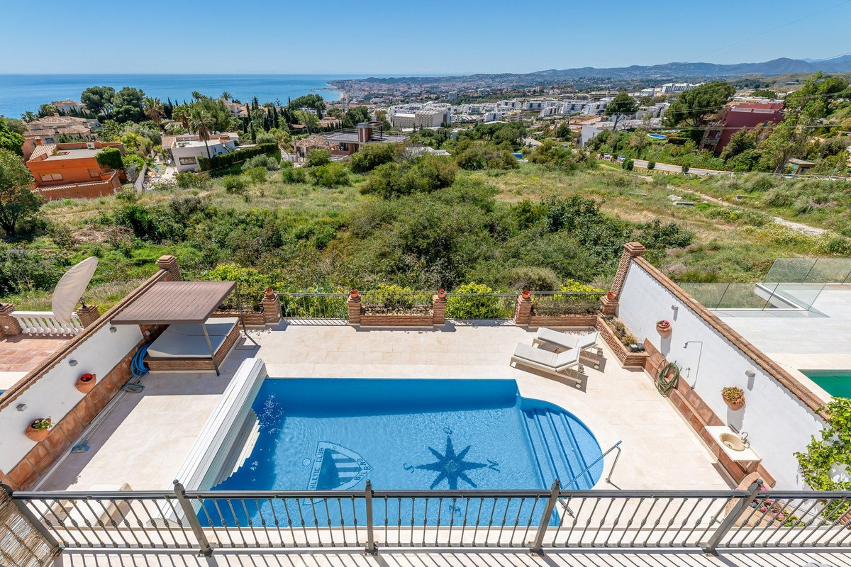 5 Bed Townhouse for sale in La Capellania Costa Del Sol, Málaga, Spain