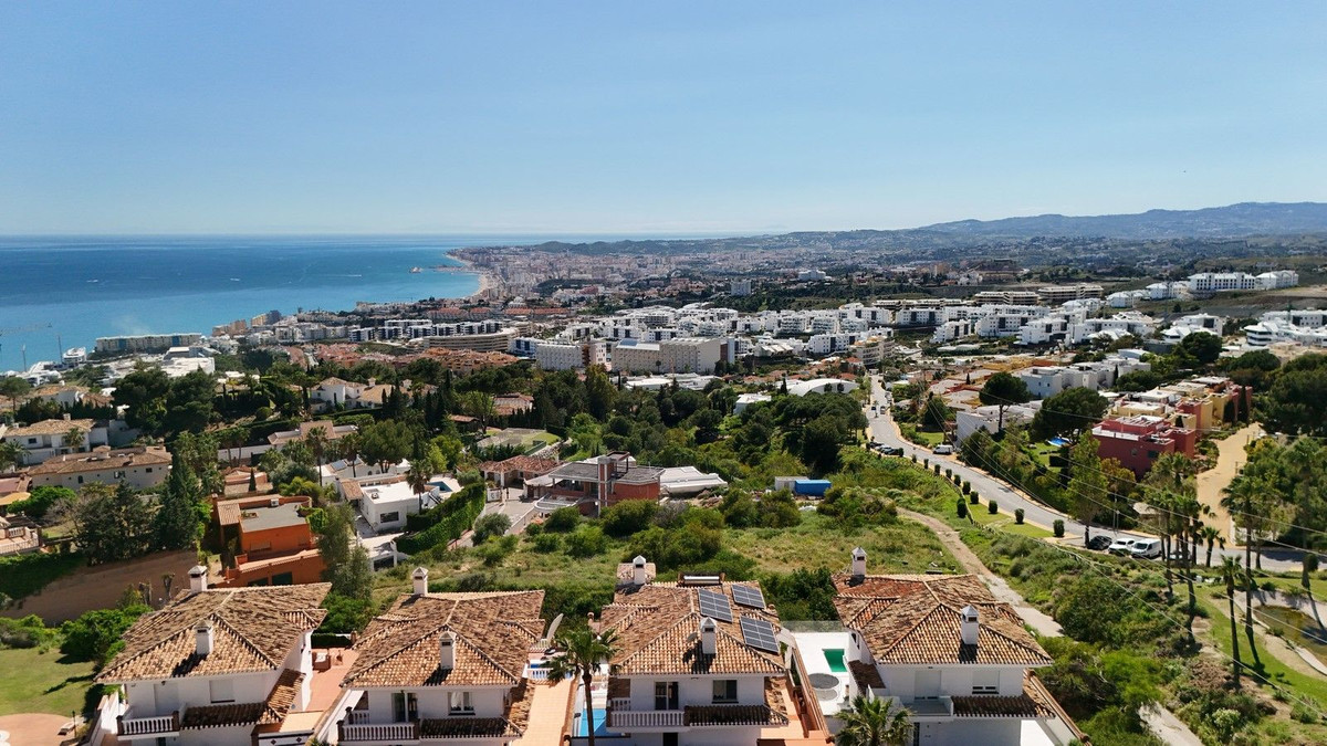 5 Bed Townhouse for sale in La Capellania Costa Del Sol, Málaga, Spain