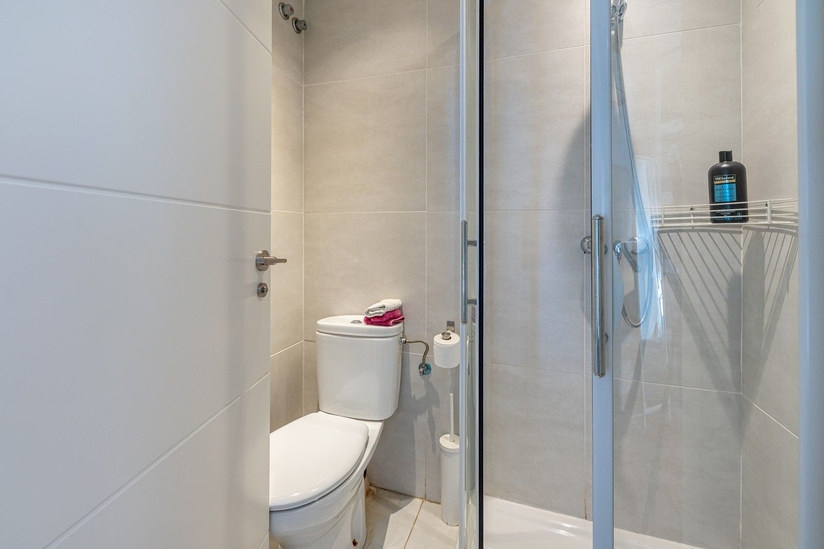 5 Bed Townhouse for sale in La Capellania Costa Del Sol, Málaga, Spain