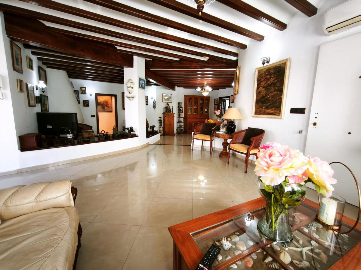 Se vende Villa - Chalet de 4 dormitorios en Costa Calida, Murcia, España