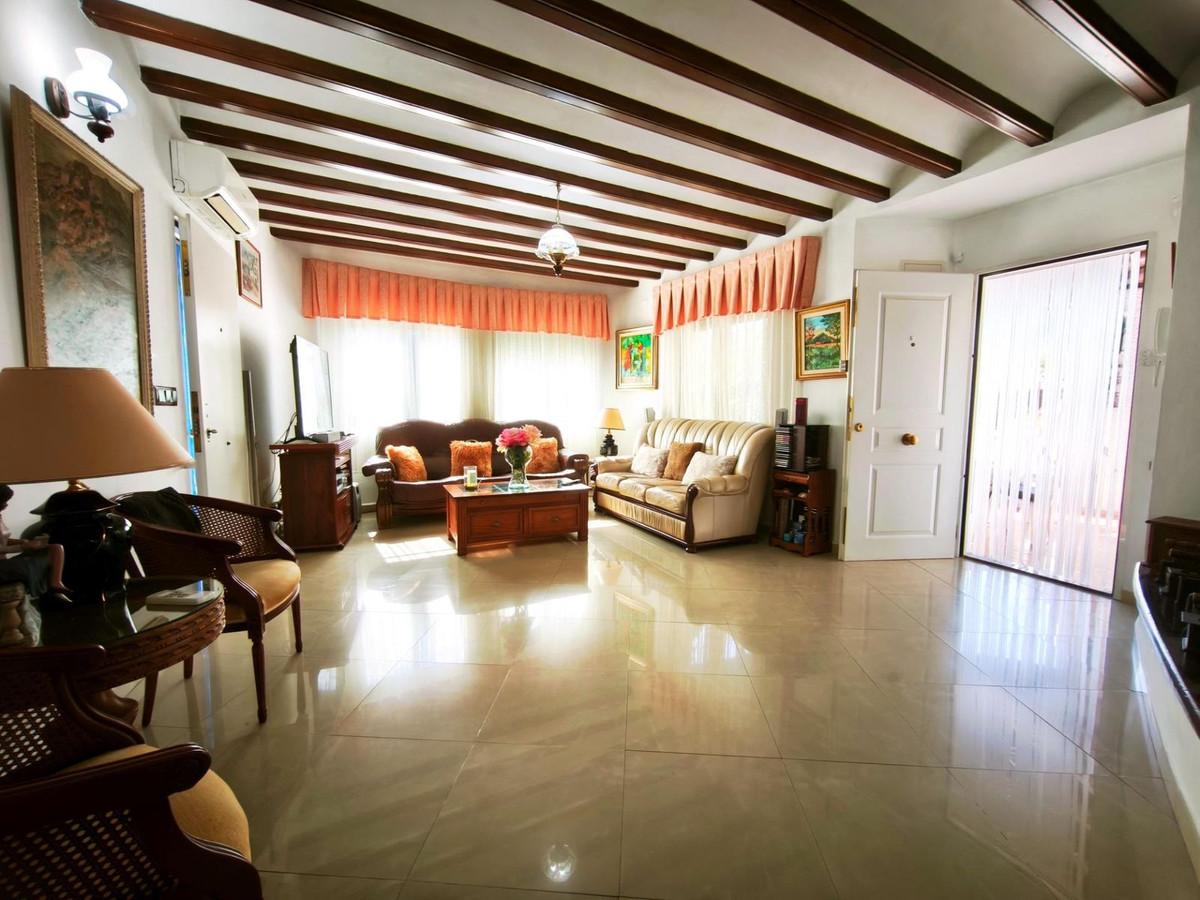 Se vende Villa - Chalet de 4 dormitorios en Costa Calida, Murcia, España