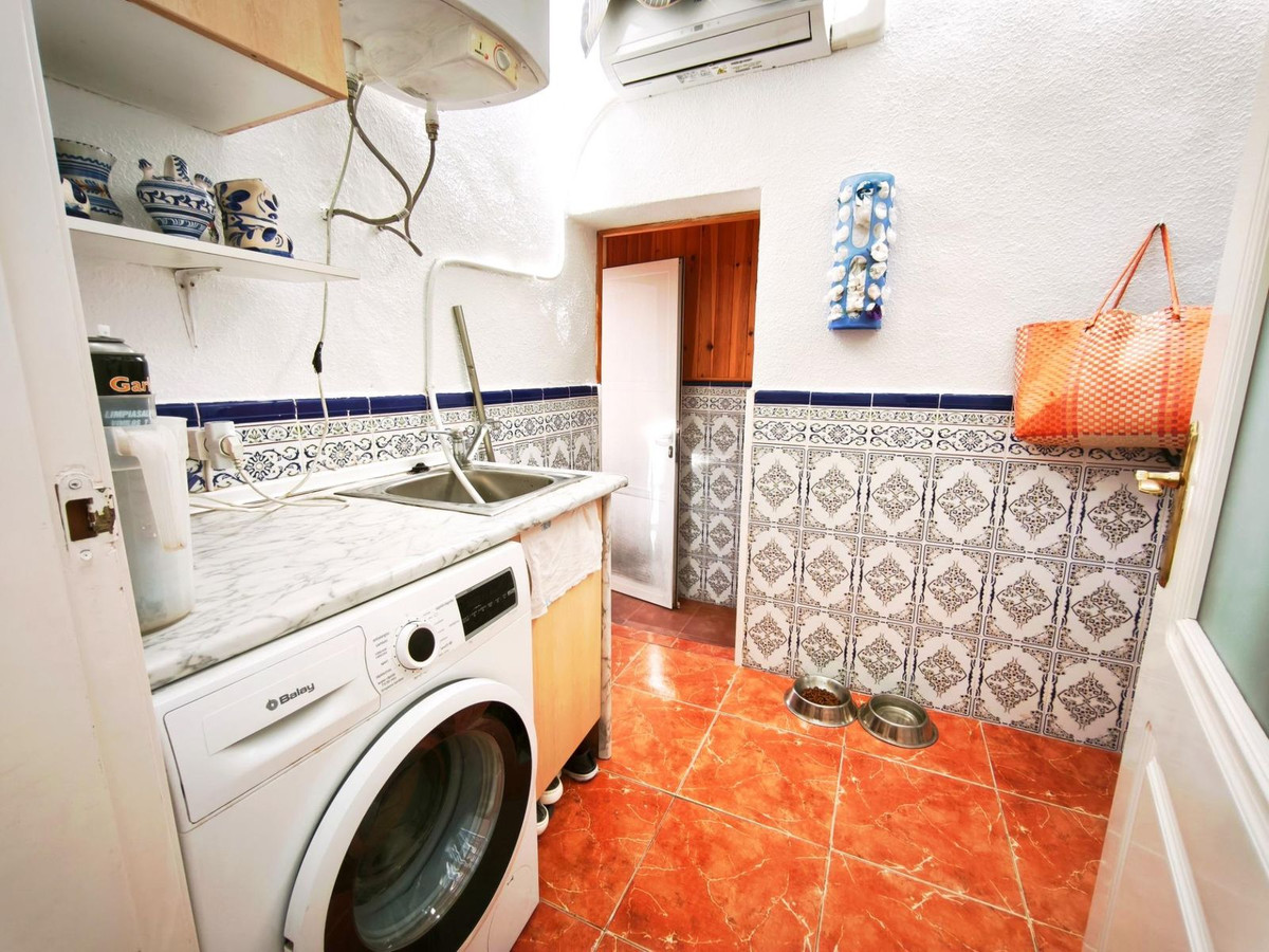 Se vende Villa - Chalet de 4 dormitorios en Costa Calida, Murcia, España