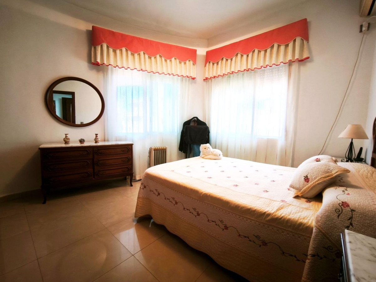 Se vende Villa - Chalet de 4 dormitorios en Costa Calida, Murcia, España
