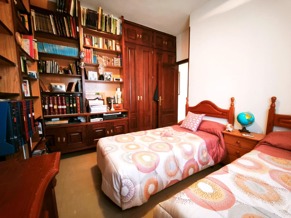 Se vende Villa - Chalet de 4 dormitorios en Costa Calida, Murcia, España