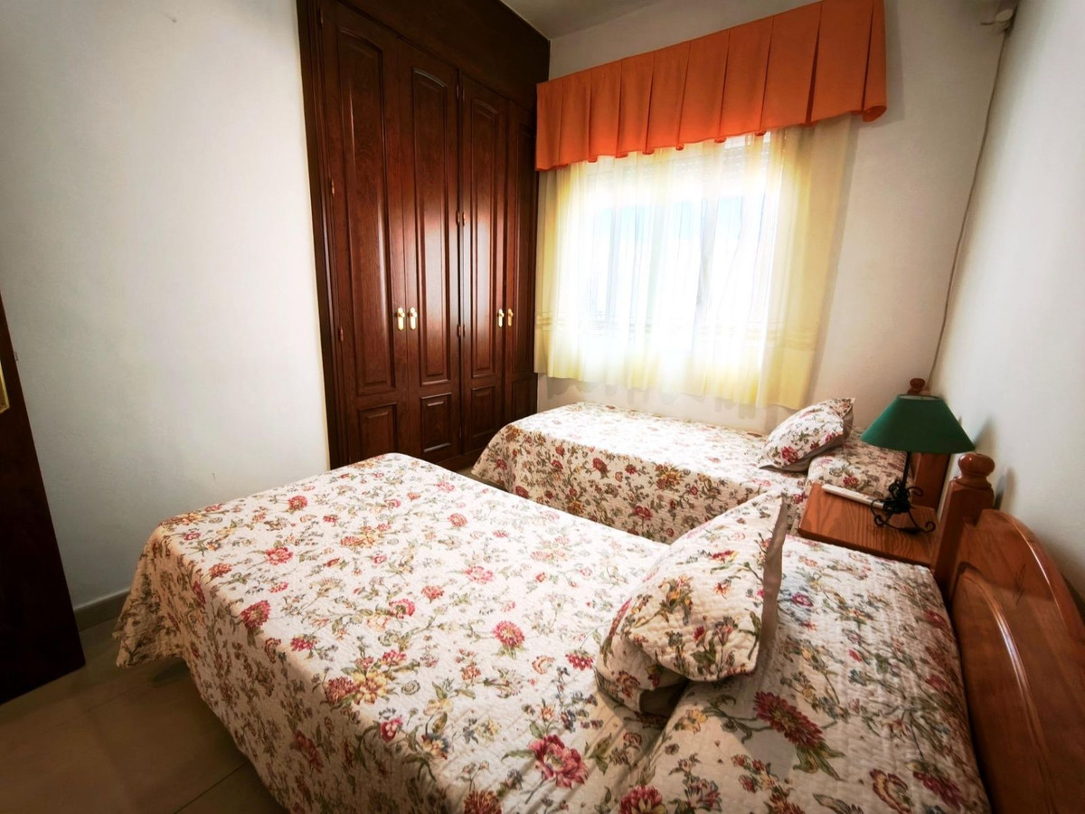 Se vende Villa - Chalet de 4 dormitorios en Costa Calida, Murcia, España