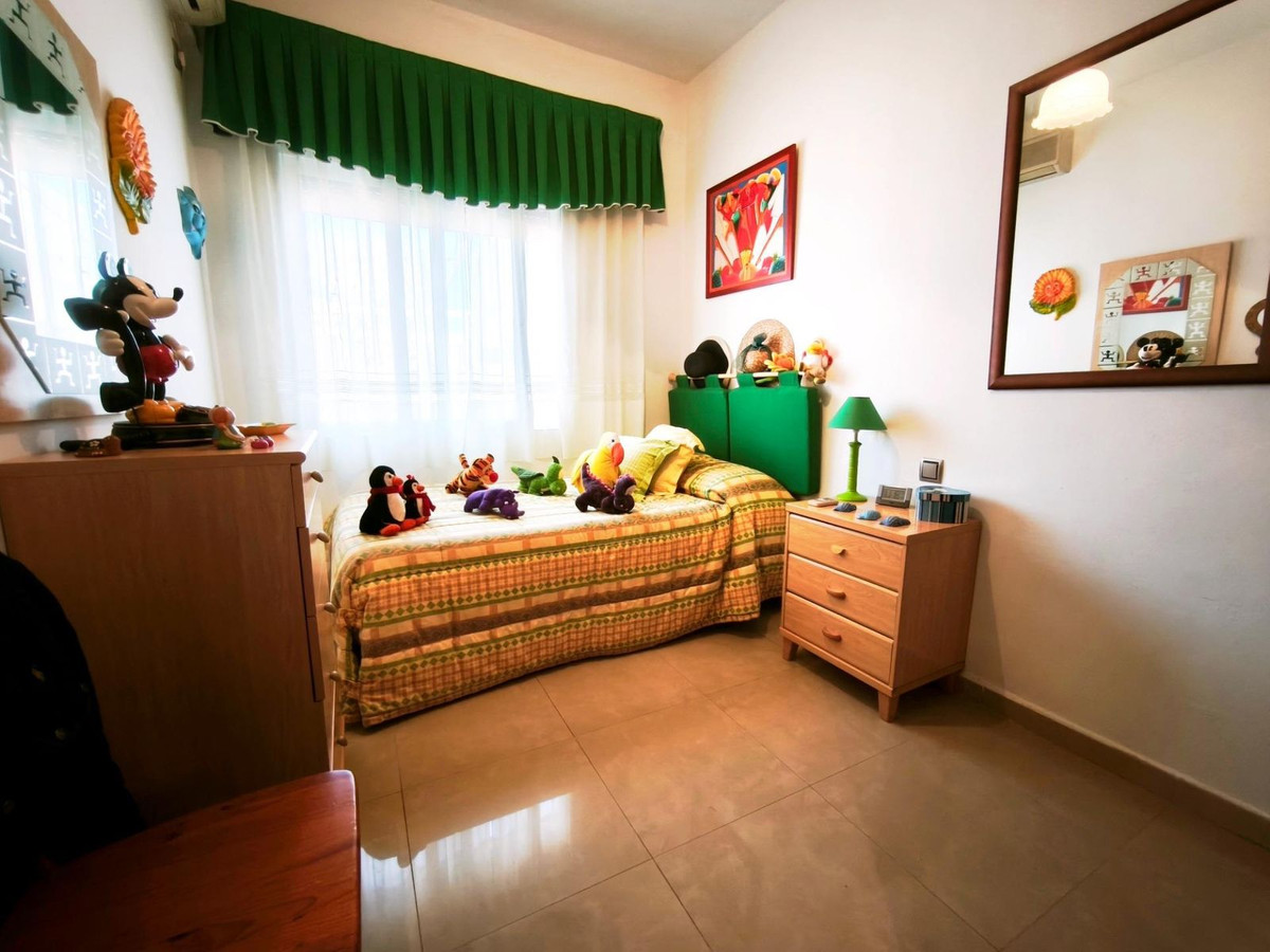 Se vende Villa - Chalet de 4 dormitorios en Costa Calida, Murcia, España