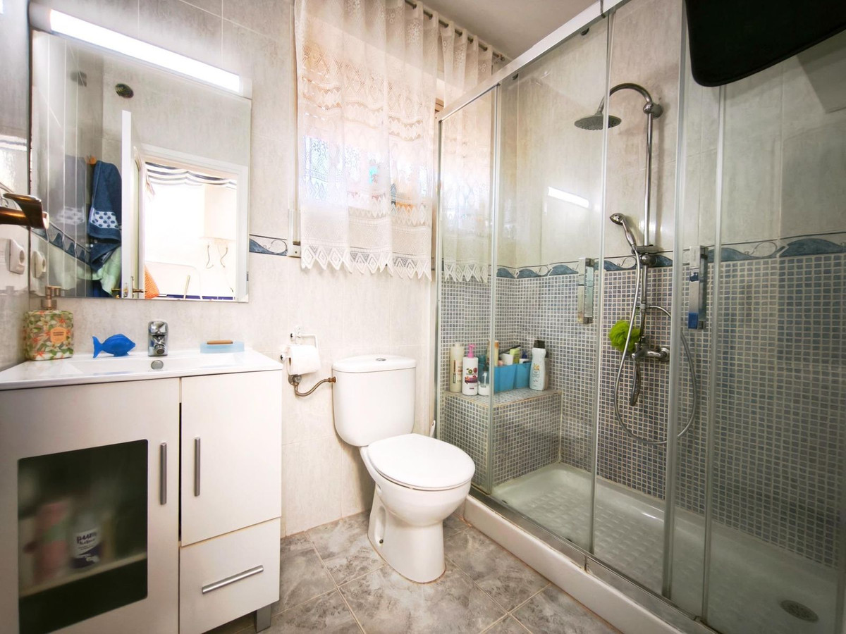 Se vende Villa - Chalet de 4 dormitorios en Costa Calida, Murcia, España