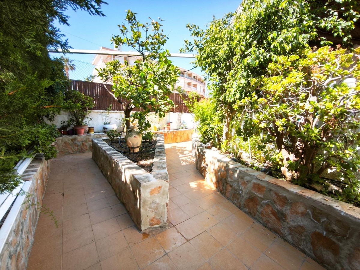 Se vende Villa - Chalet de 4 dormitorios en Costa Calida, Murcia, España