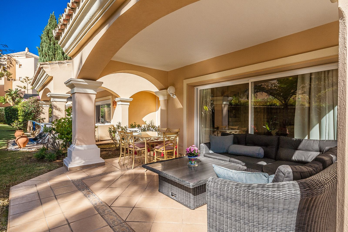 Se vende Apartamento Planta Baja de 2 dormitorios en Costa Del Sol, Málaga, España