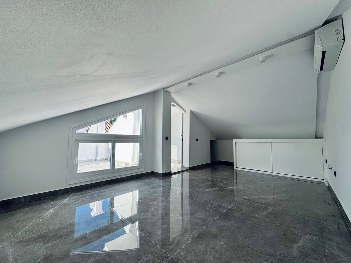 Se vende Adosada de 3 dormitorios en Costa Del Sol, Málaga, España