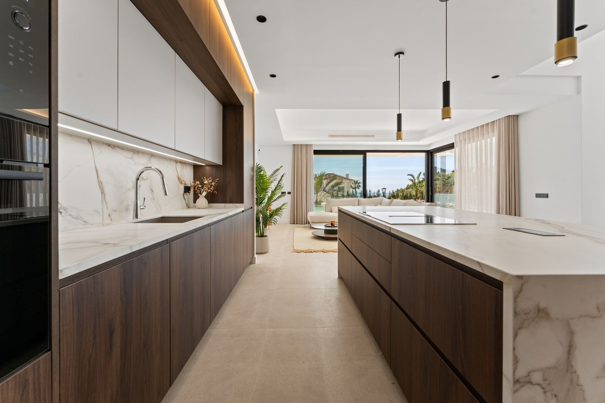 Se vende Villa - Chalet de 4 dormitorios en Costa Del Sol, Málaga, España