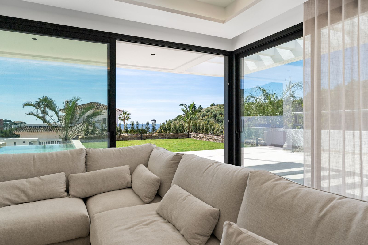 Se vende Villa - Chalet de 4 dormitorios en Costa Del Sol, Málaga, España