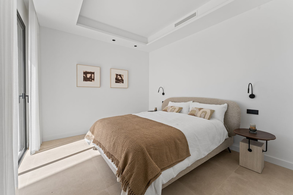 Se vende Villa - Chalet de 4 dormitorios en Costa Del Sol, Málaga, España
