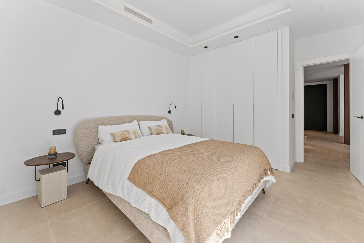 Se vende Villa - Chalet de 4 dormitorios en Costa Del Sol, Málaga, España