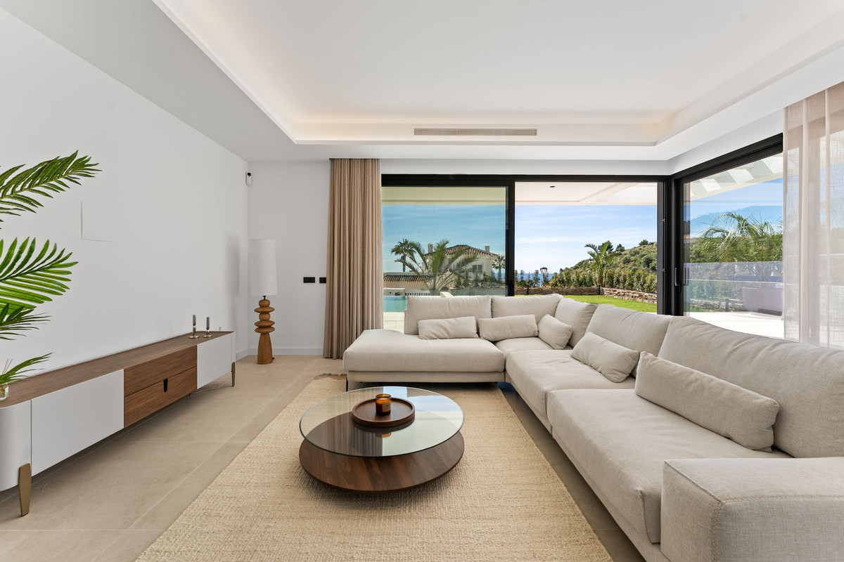 Se vende Villa - Chalet de 4 dormitorios en Costa Del Sol, Málaga, España