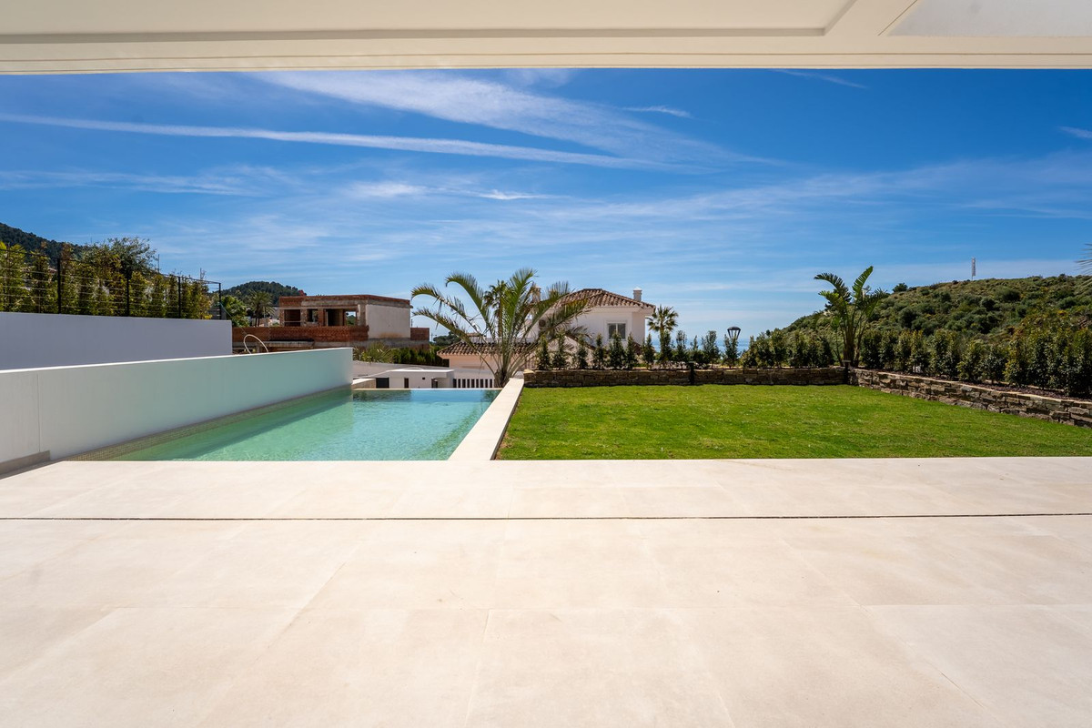Se vende Villa - Chalet de 4 dormitorios en Costa Del Sol, Málaga, España