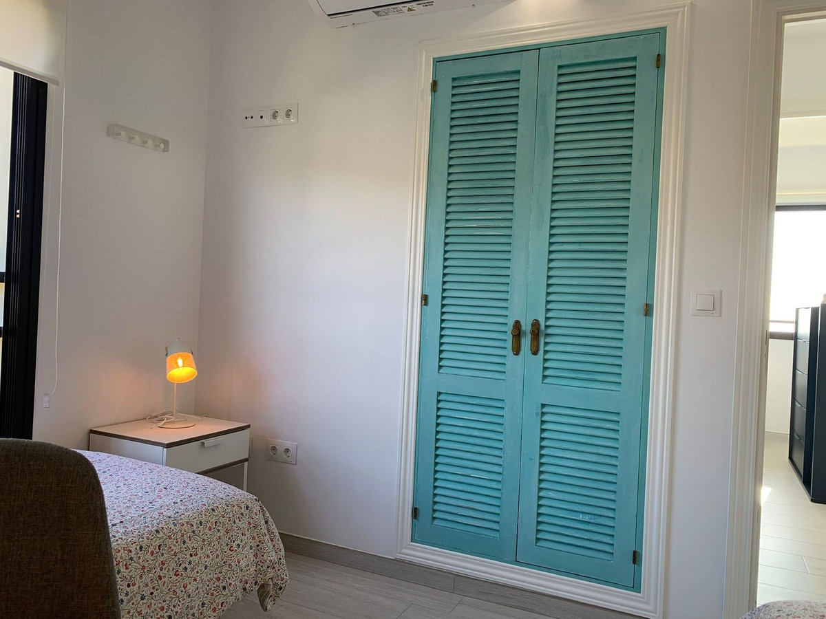 2 Bed Apartment for sale in Fuengirola Costa Del Sol, Málaga, Spain