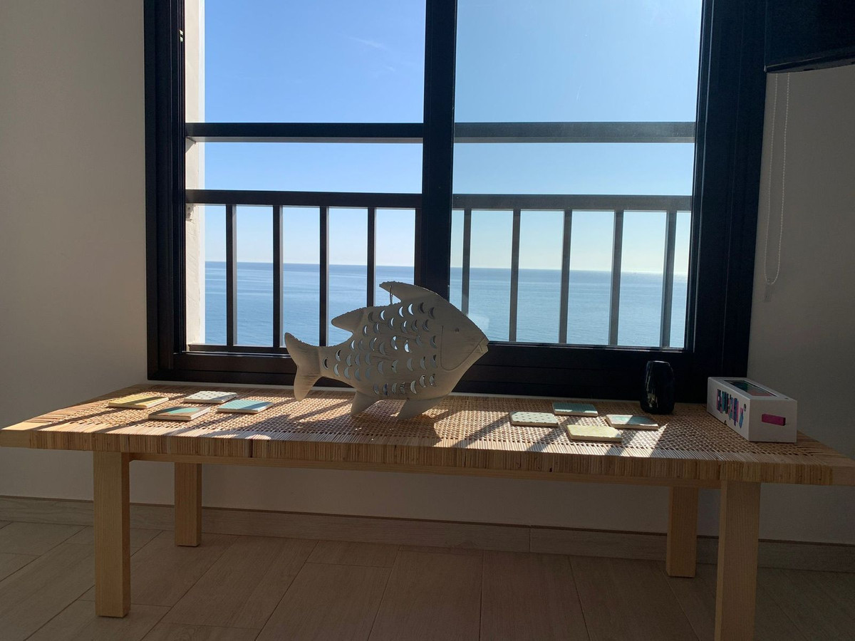 2 Bed Apartment for sale in Fuengirola Costa Del Sol, Málaga, Spain