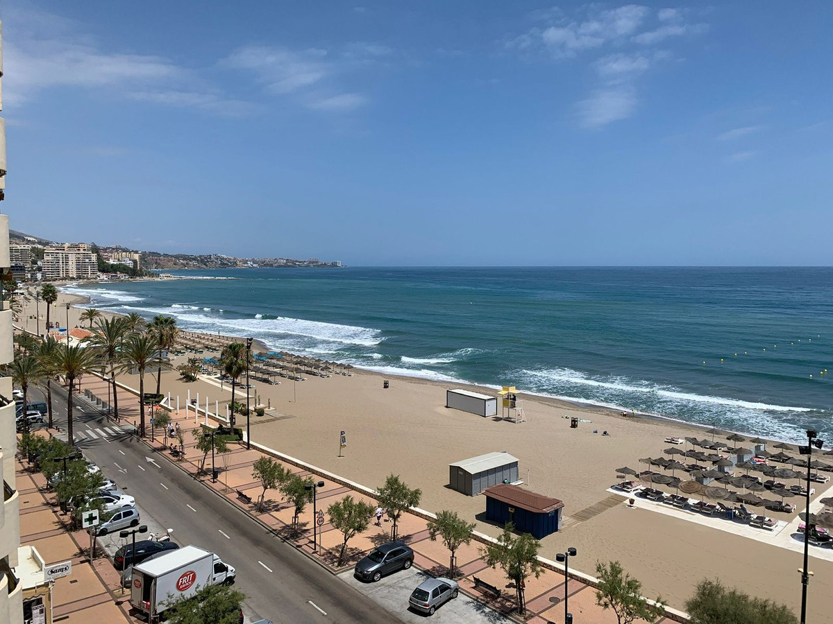 2 Bed Apartment for sale in Fuengirola Costa Del Sol, Málaga, Spain