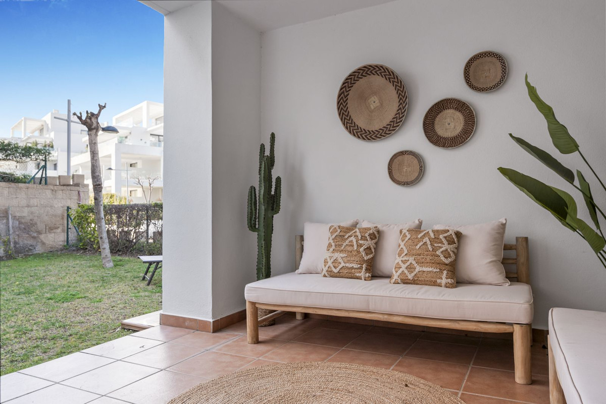 2 Bed Apartment for sale in Estepona Costa Del Sol, Málaga, Spain