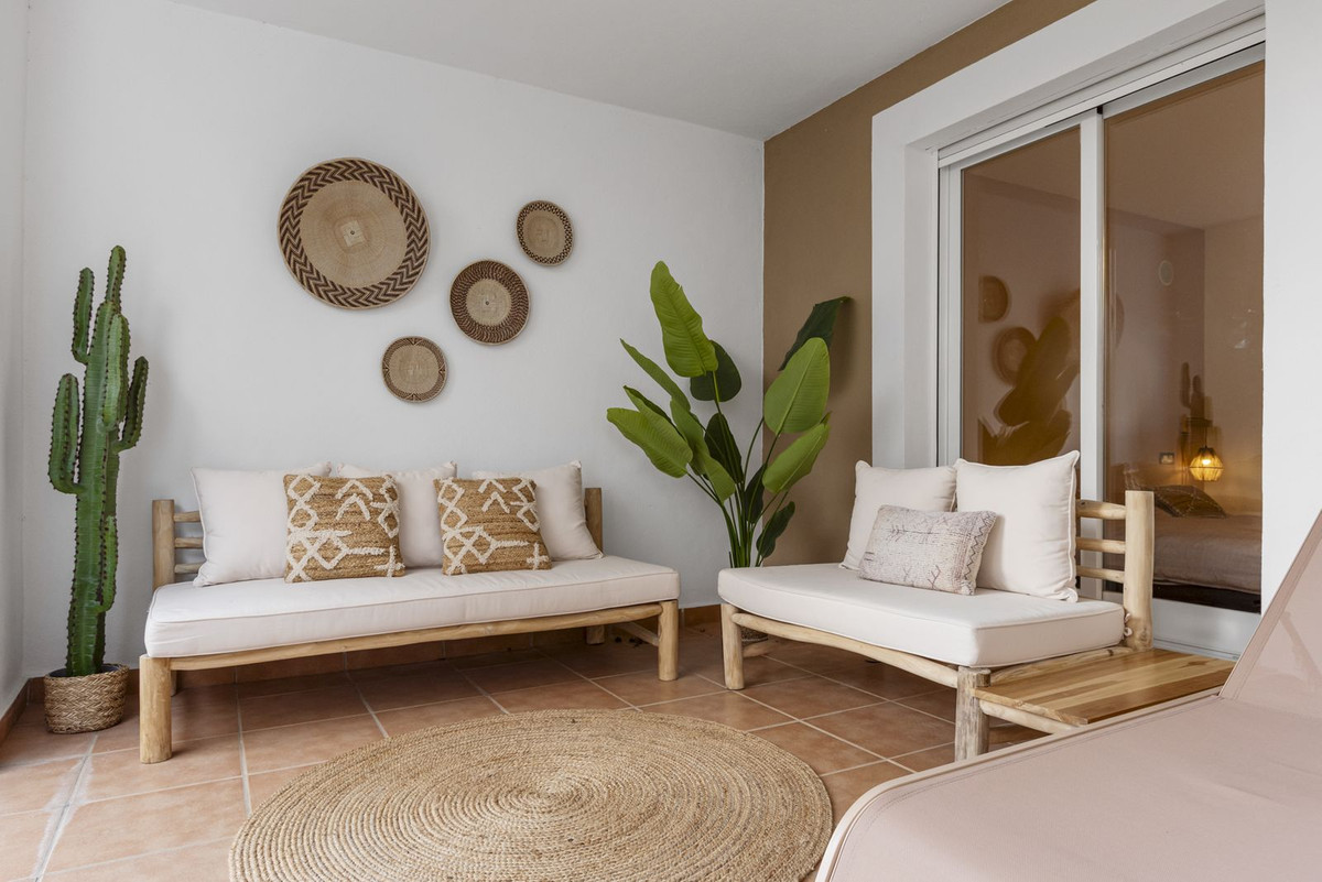 2 Bed Apartment for sale in Estepona Costa Del Sol, Málaga, Spain