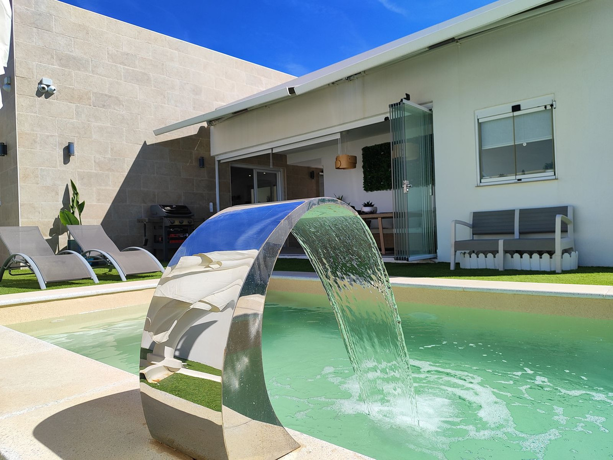 4 Bed Townhouse for sale in Mijas Costa Del Sol, Málaga, Spain