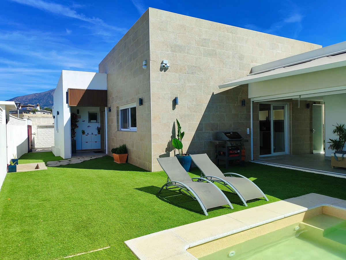 4 Bed Townhouse for sale in Mijas Costa Del Sol, Málaga, Spain
