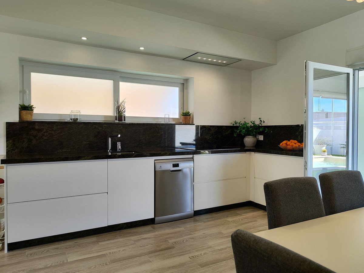 4 Bed Townhouse for sale in Mijas Costa Del Sol, Málaga, Spain