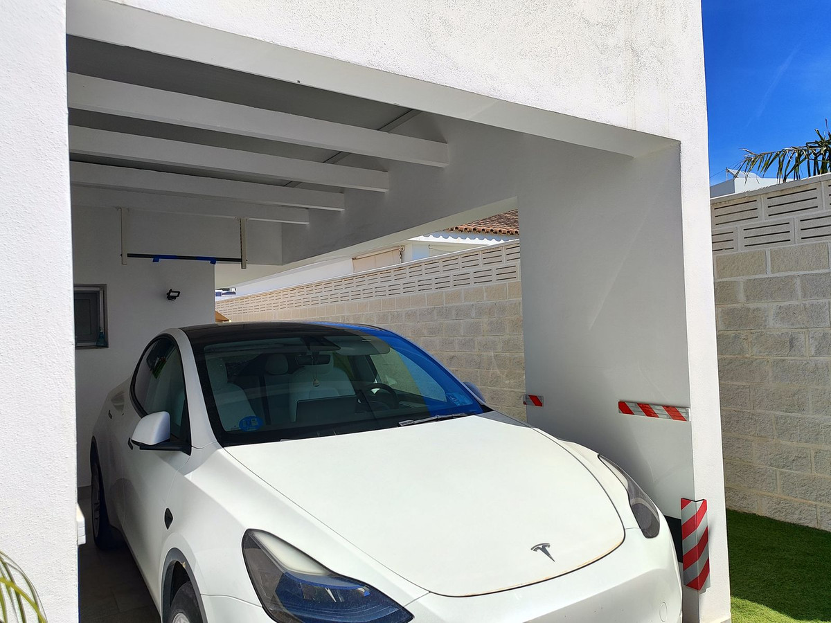 4 Bed Townhouse for sale in Mijas Costa Del Sol, Málaga, Spain